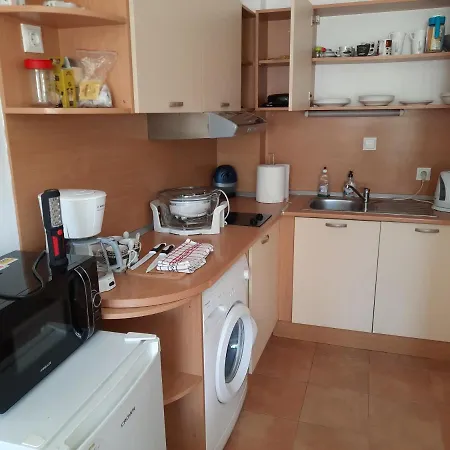 Beutiful Ground Floor Apartment Close To Beach شقة ساني بيتش