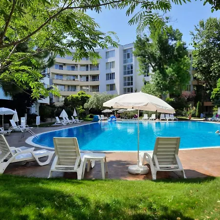 Lägenhet Beutiful Ground Floor Apartment Close To Beach *
